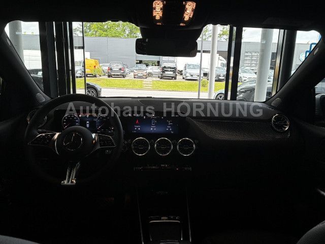 Mercedes-Benz B 180 Sedan