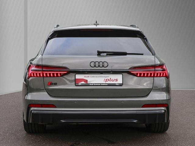 Audi S6 Avant Quattro