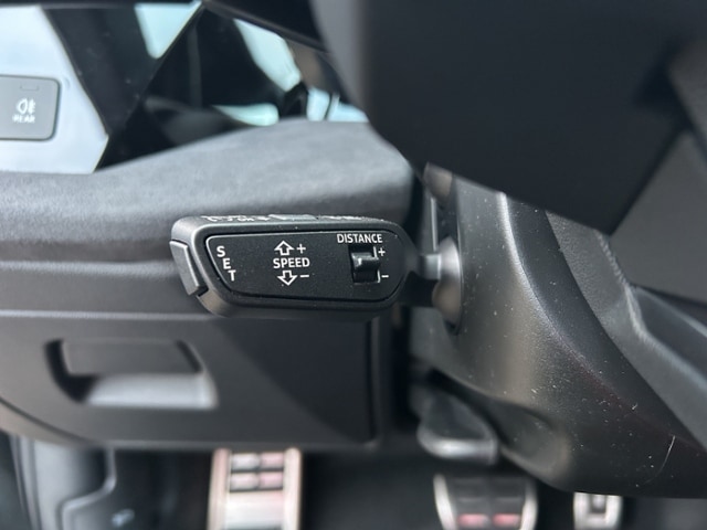 Audi RS3 Quattro S-Tronic Sedan