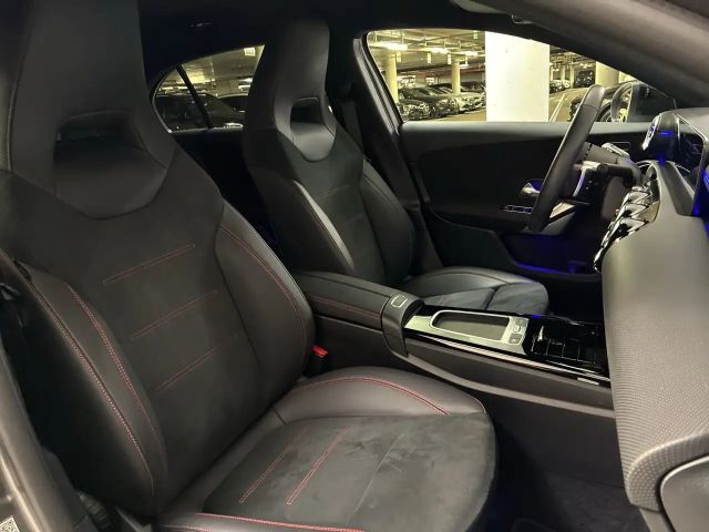 Mercedes-Benz A 180 Hatchback