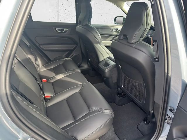 Volvo XC60 AWD Dark Plus