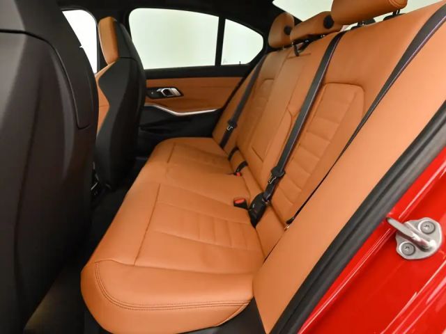 BMW 330 330e Sedan xDrive