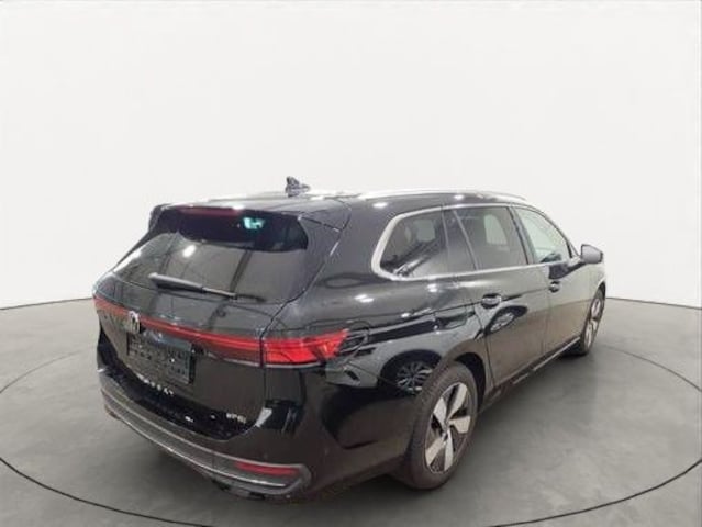 Volkswagen Passat 1.5 eTSI Business Variant
