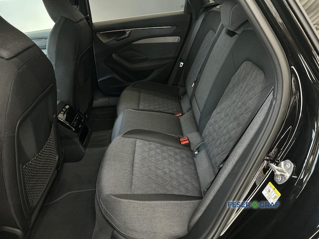 Audi A6 Avant Quattro S-Tronic