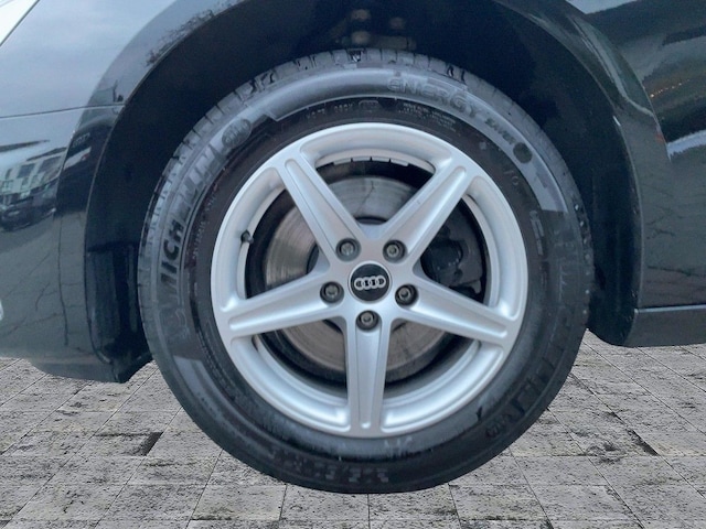 Audi A4 35 TFSI Avant S-Tronic
