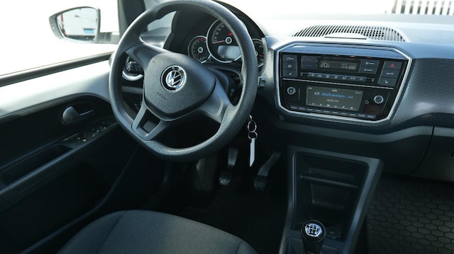 Volkswagen up! 1.0 65PS 5-Gang
