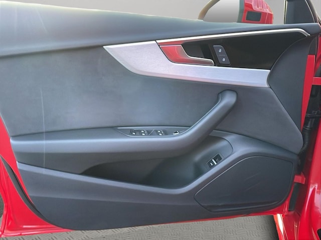 Audi S4 Avant Quattro