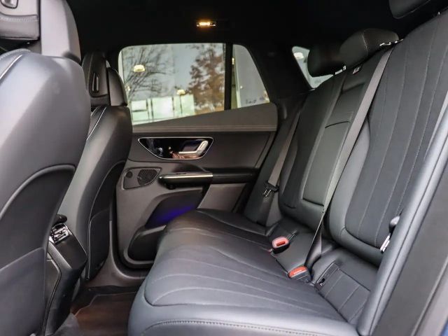 Mercedes-Benz EQE SUV 300