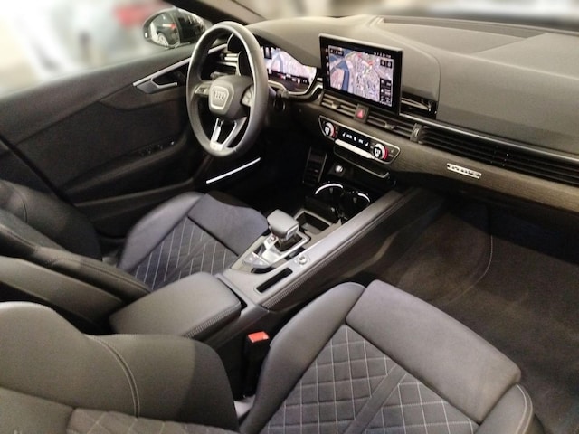 Audi A4 40 TFSI Avant Quattro S-Line S-Tronic
