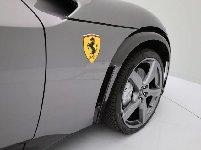 Ferrari Purosangue - FERRARI HAMBURG