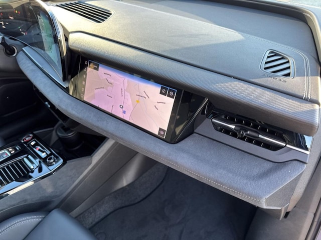 Audi Q6 e-tron Quattro