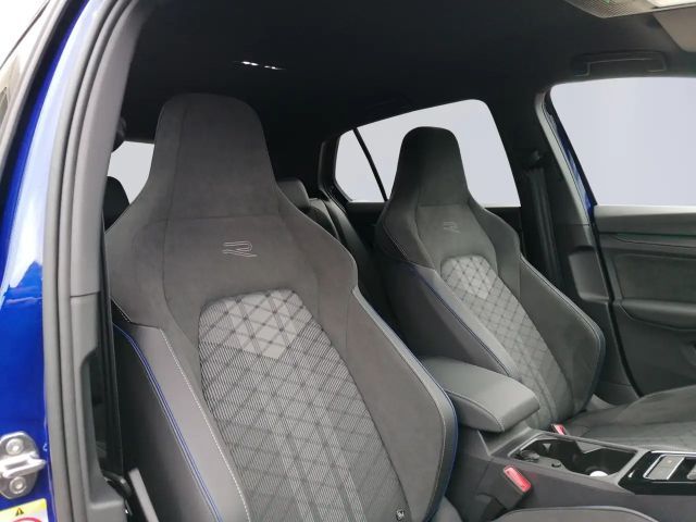 Volkswagen Golf 1.5 TSI Golf VIII R-Line