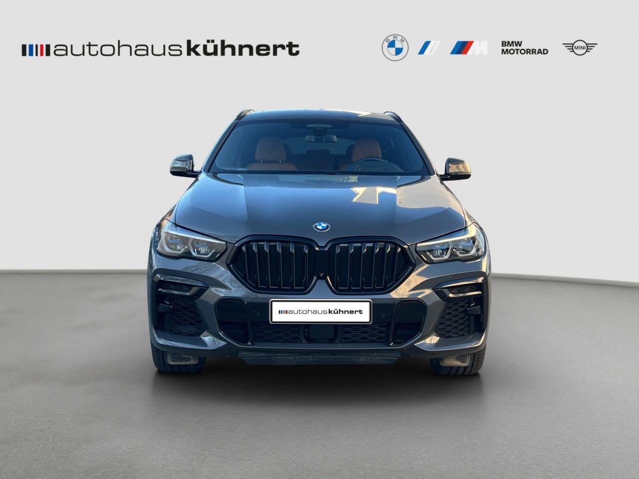 BMW X6 M50i