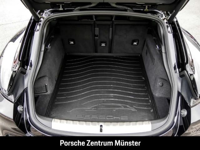 Porsche Taycan 4S Cross Turismo