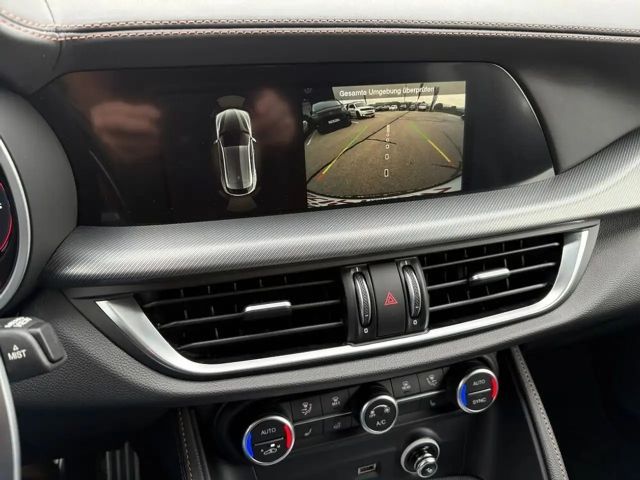 Alfa Romeo Stelvio AT8 Q4