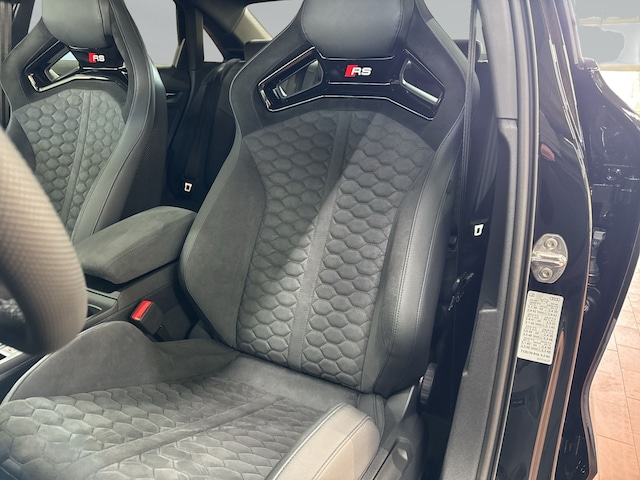 Audi RS3 Quattro S-Tronic Sedan