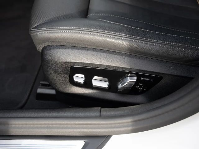 BMW 540 540d M-Sport Touring xDrive