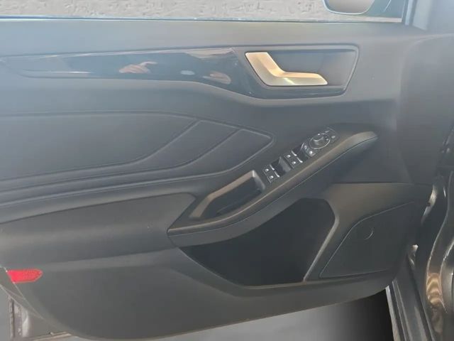 Ford Focus EcoBoost ST Line Wagon