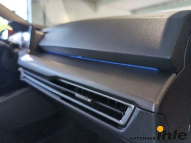 Volkswagen Golf DSG Golf VIII IQ.Drive Style