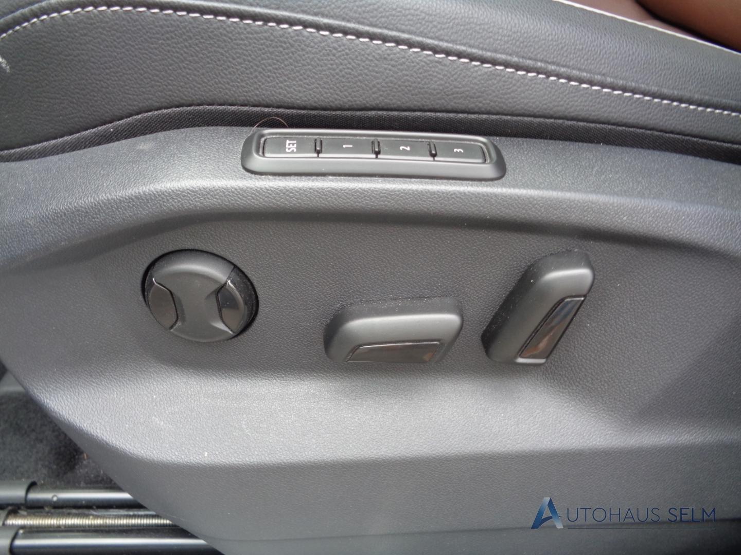 Volkswagen Tiguan 2.0 TDI 4Motion Elegance Elegance