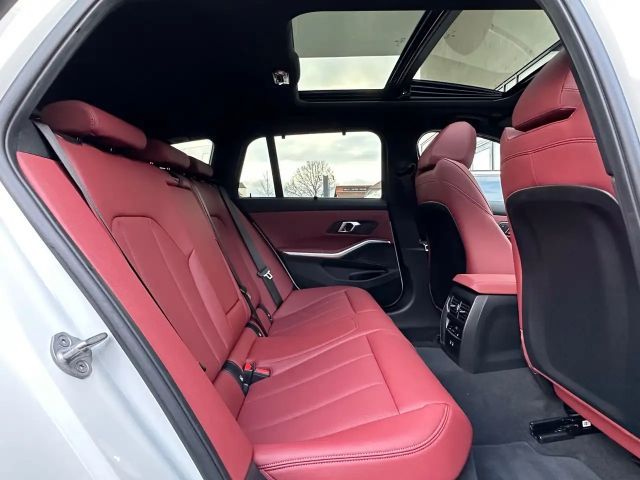 BMW 330 330e M-Sport Touring