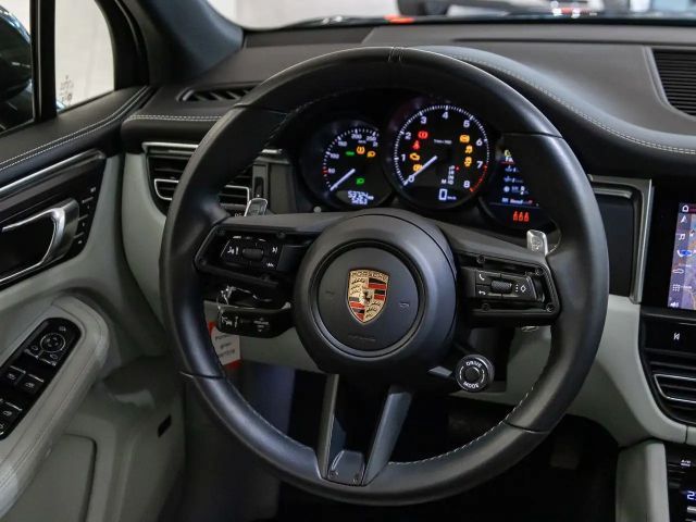 Porsche Macan PDK 2.0 AHK Pano Luftfahrwerk LED BOSE
