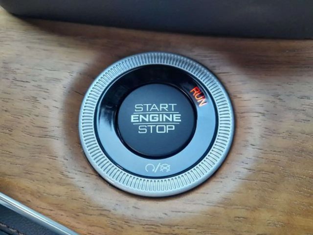 Jeep Grand Cherokee Summit