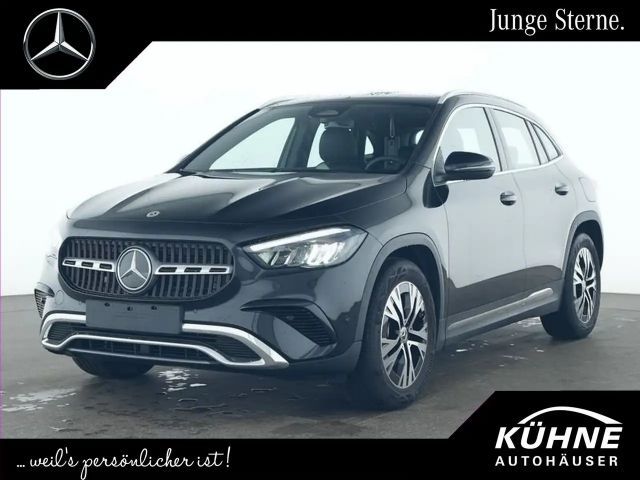 Mercedes-Benz GLA 180 Progressive