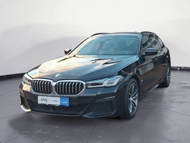 BMW 530 530d M-Sport Touring xDrive