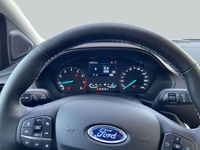 Ford Puma EcoBoost Titanium