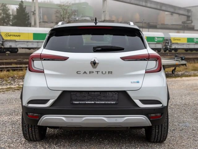 Renault Captur E-Tech Hybrid