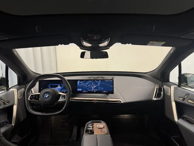 BMW iX M60