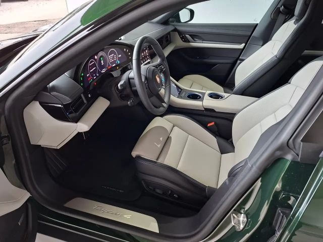 Porsche Taycan 4 Cross Turismo