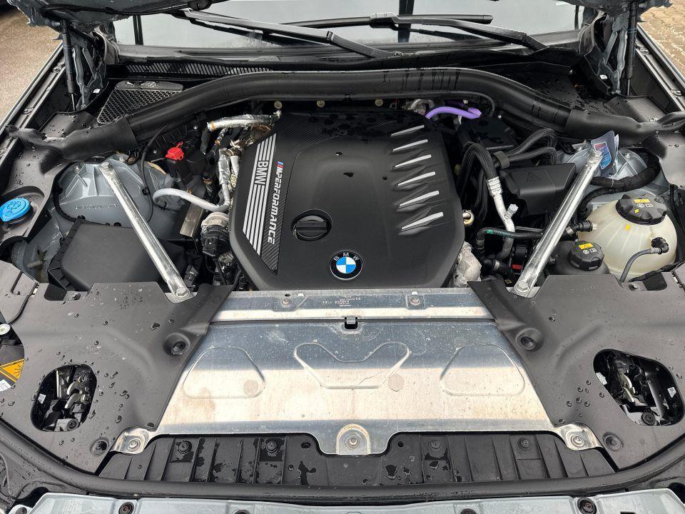BMW iX3 M40d