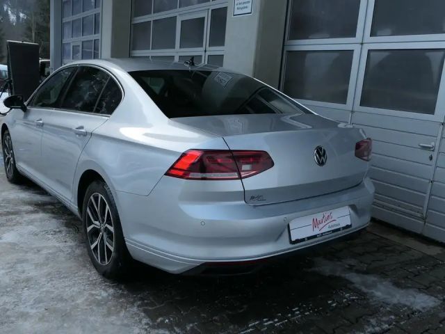 Volkswagen Passat Business