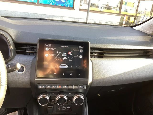 Mitsubishi Colt Hybrid