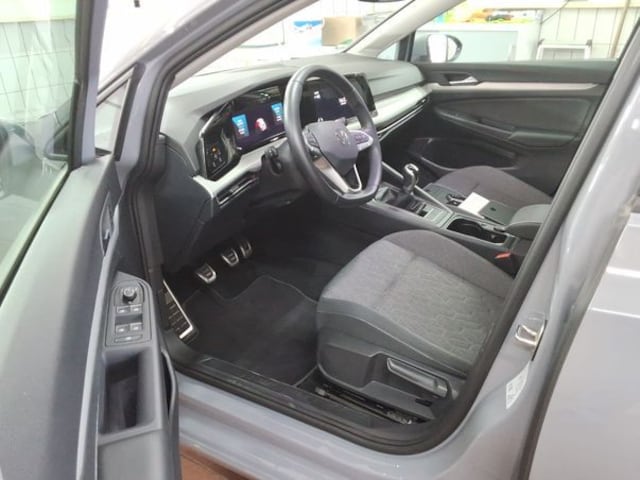 Volkswagen Golf 1.0 TSI Move Variant