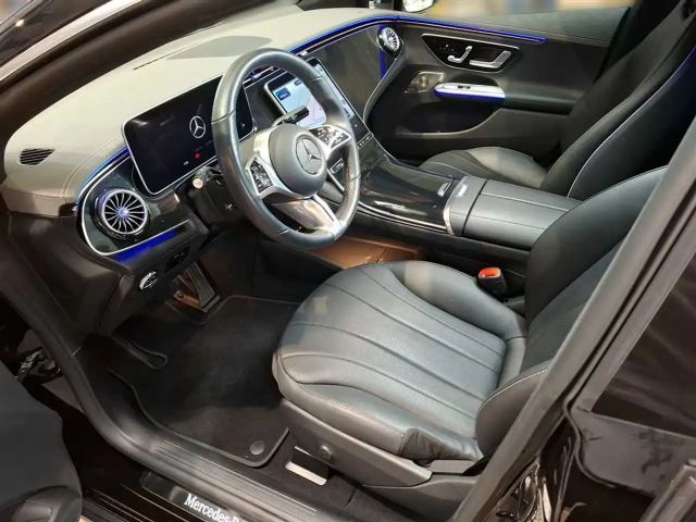 Mercedes-Benz EQE SUV 300