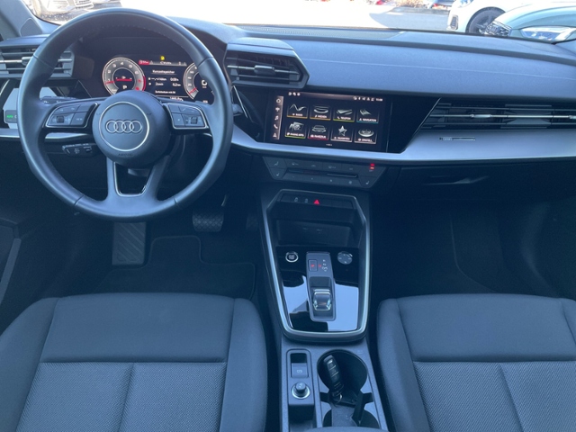 Audi A3 35 TFSI S-Line S-Tronic Sportback