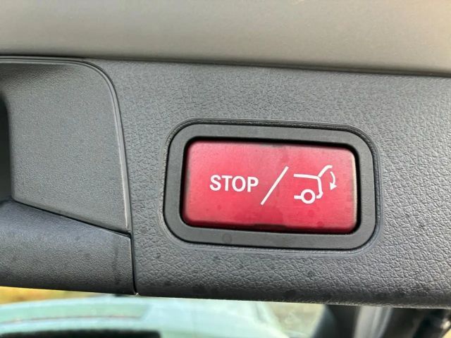 Mercedes-Benz B 180 Progressive Sedan