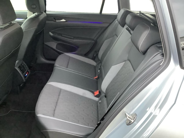 Volkswagen Golf 1.5 eTSI DSG Variant