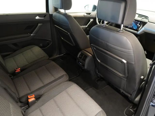 Volkswagen Touran 1.5 TSI DSG