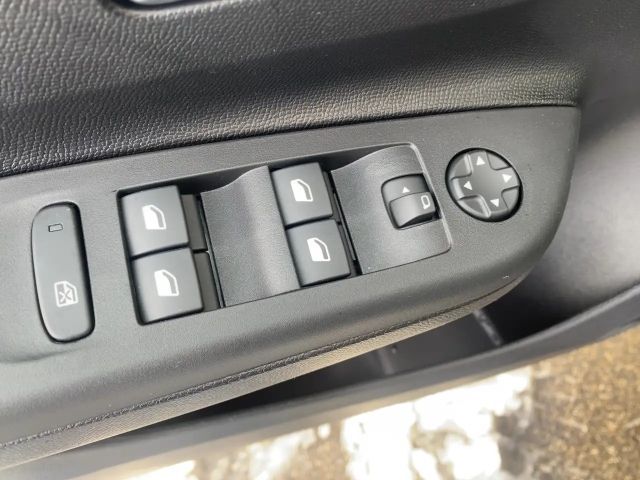 Opel Corsa FEdition SHZ*LED*SpurH*AUT