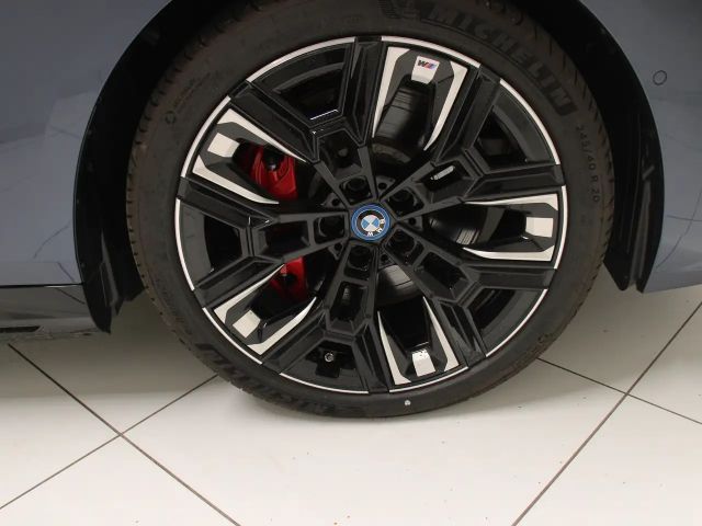 BMW i5 M60 xDrive