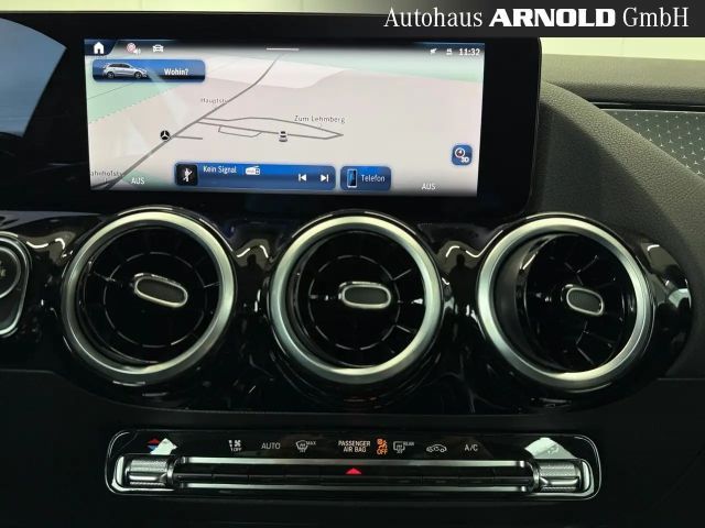 Mercedes-Benz B 220 4MATIC Progressive Sedan