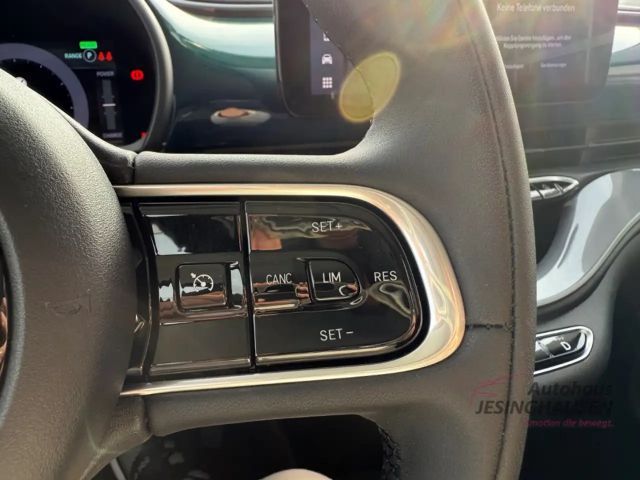 Fiat 500e +Rückfahrkam+PDC+CarPlay+Sitzheizung