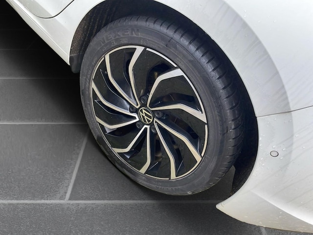 Volkswagen Golf DSG Golf VIII IQ.Drive