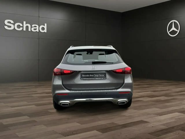 Mercedes-Benz GLA 220 4MATIC GLA 220 d