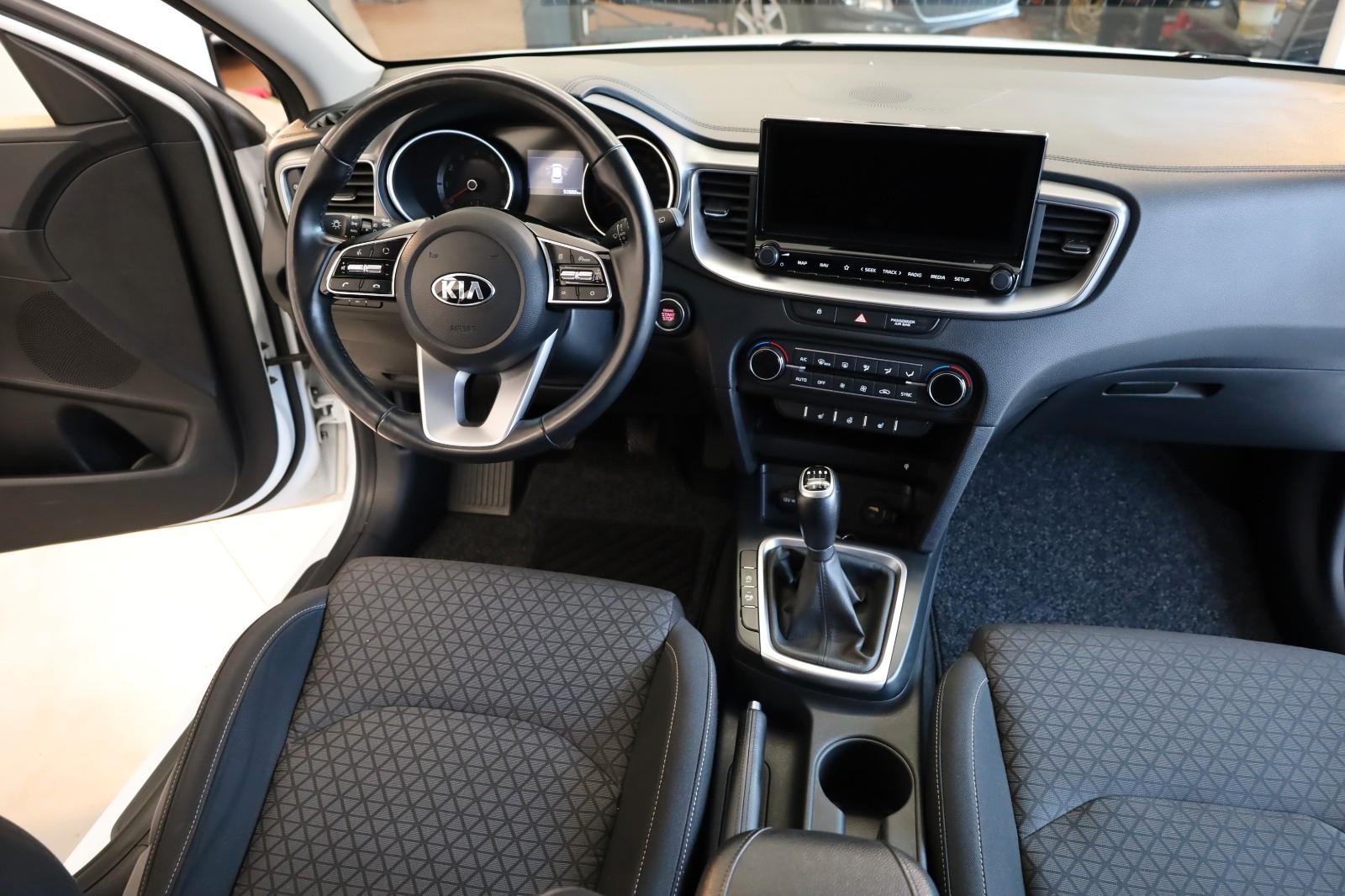 Kia Ceed 1.5/Navi/R.Kamera/ACC/Garantie