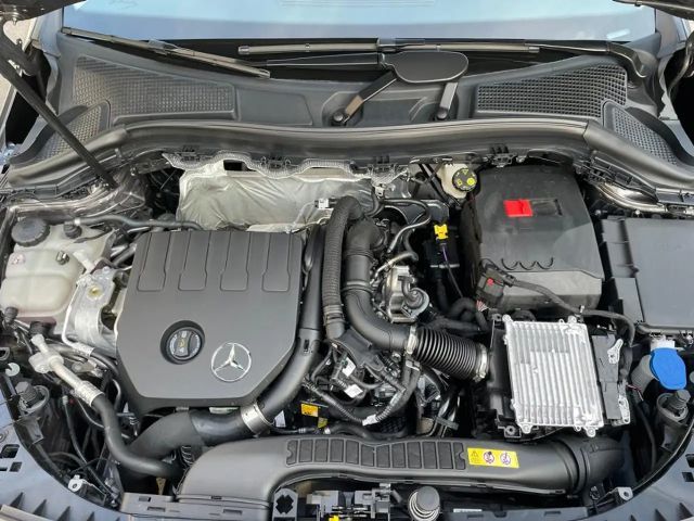 Mercedes-Benz B 180 Sedan